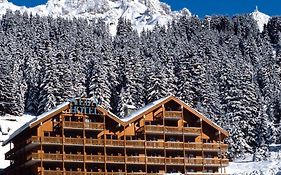 Hotel Alba Meribel 3*